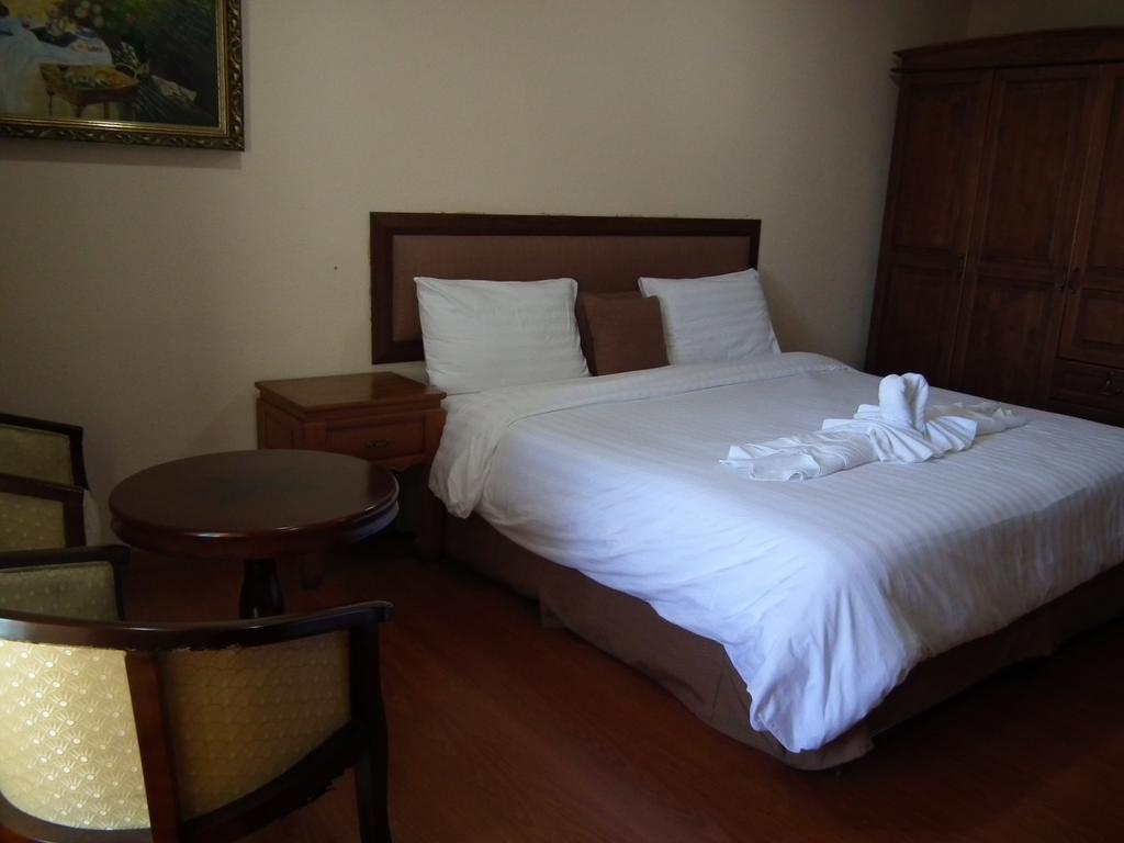 Abricole At Pattaya Hill Apartment Bagian luar foto