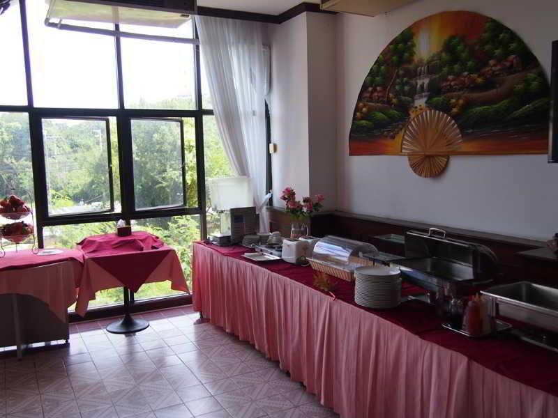 Abricole At Pattaya Hill Apartment Bagian luar foto