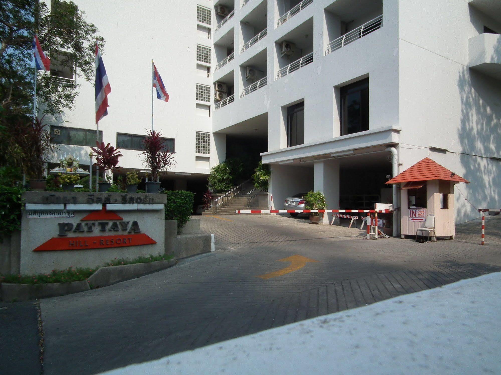 Abricole At Pattaya Hill Apartment Bagian luar foto